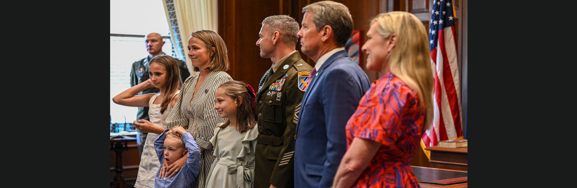 Soldier’s Medal Awarded to Georgia Guardsman Who Pulled Driver From Burning SUV